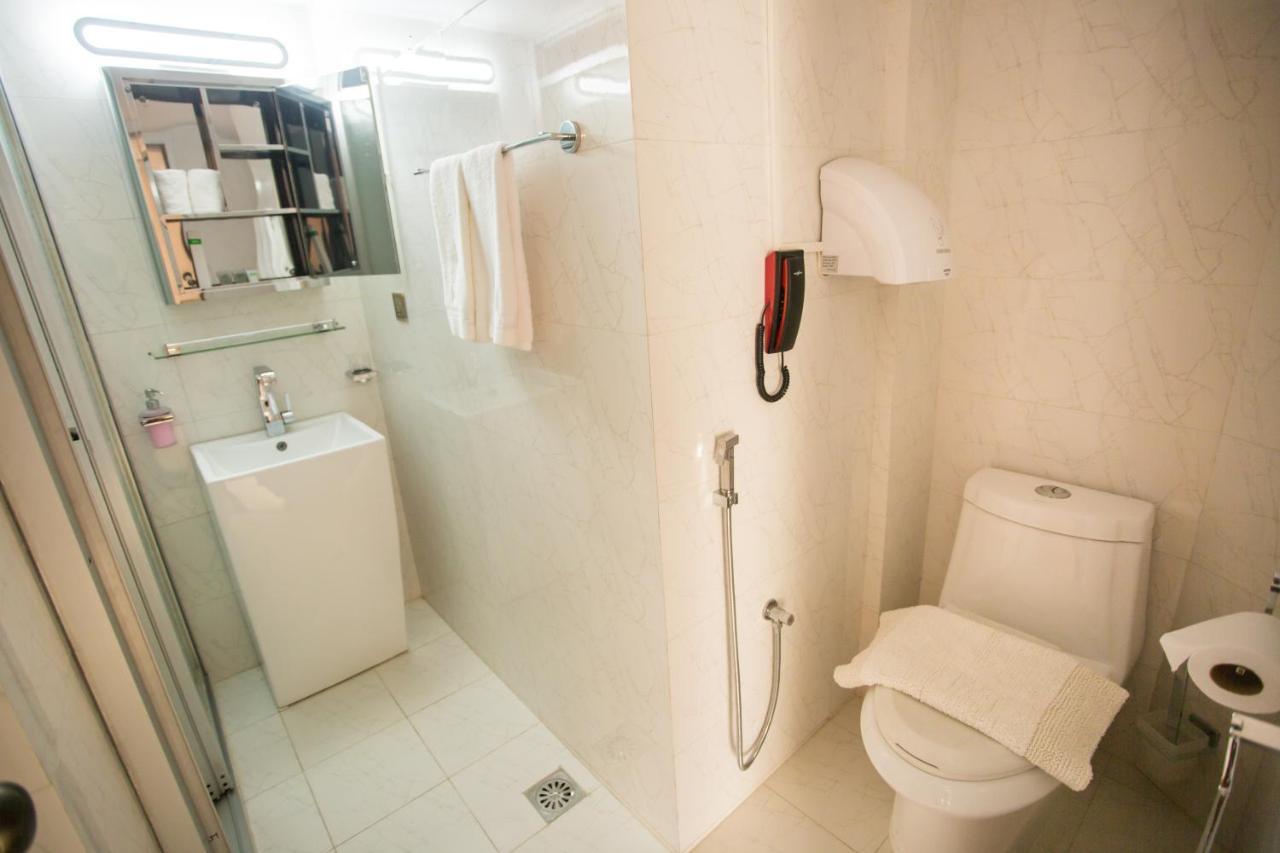 Shinepukur Suites Дакка Экстерьер фото