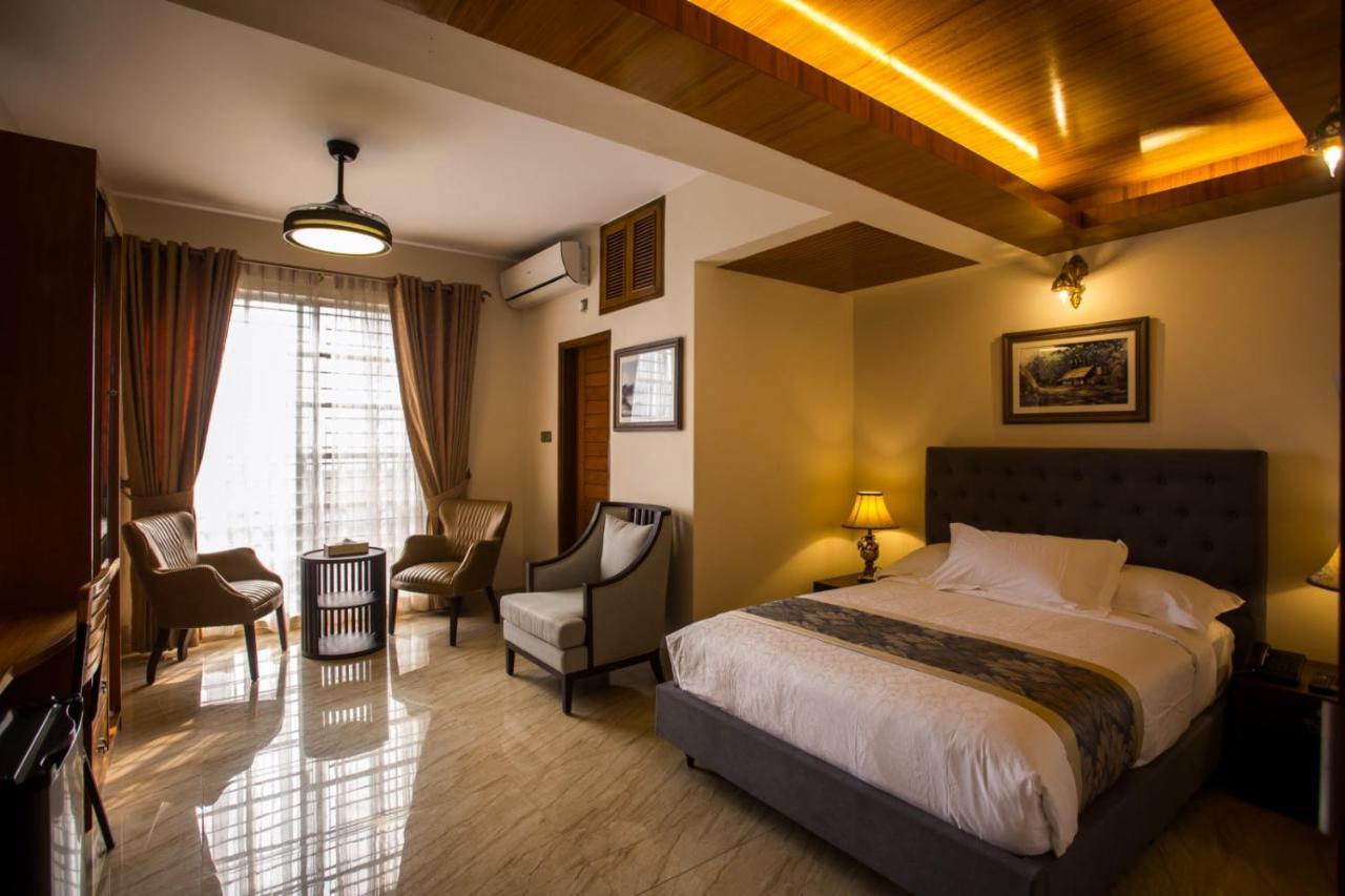 Shinepukur Suites Дакка Экстерьер фото