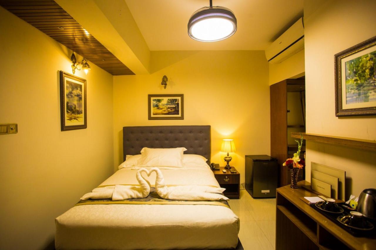 Shinepukur Suites Дакка Экстерьер фото