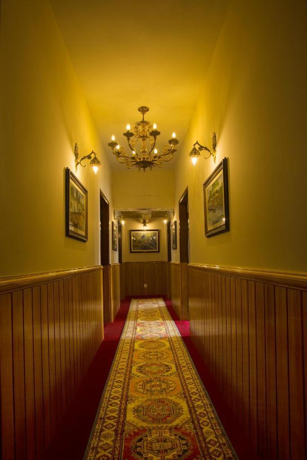 Shinepukur Suites Дакка Экстерьер фото