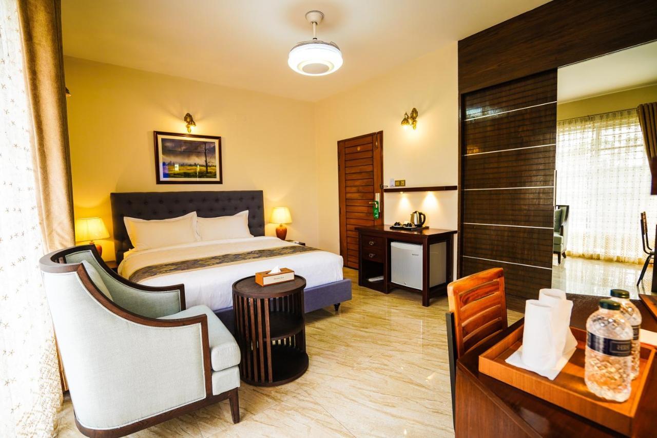 Shinepukur Suites Дакка Экстерьер фото